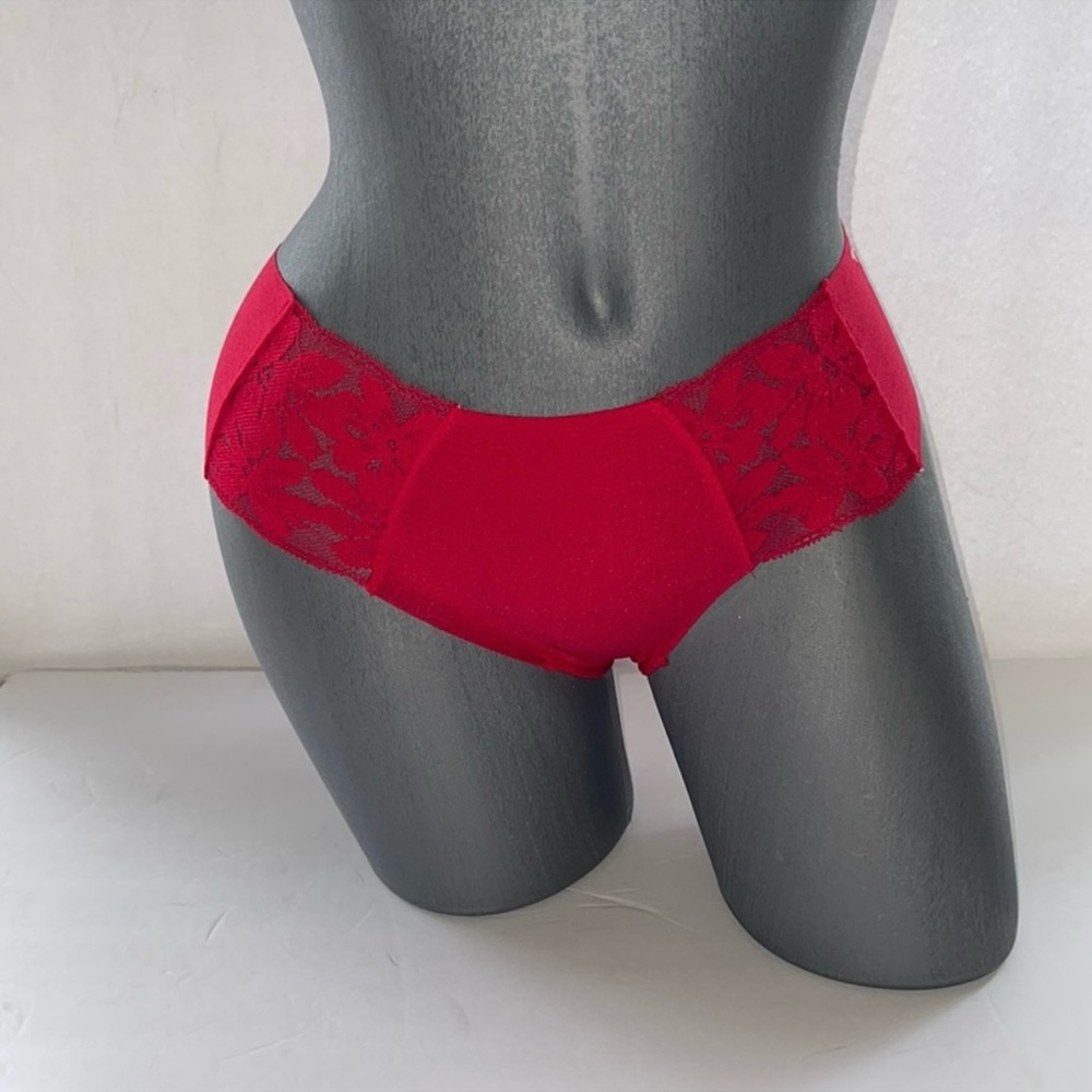 Victoria’s Secret Pink No Show Lace Trim Seamless Hipster Panty Underwear. NWT